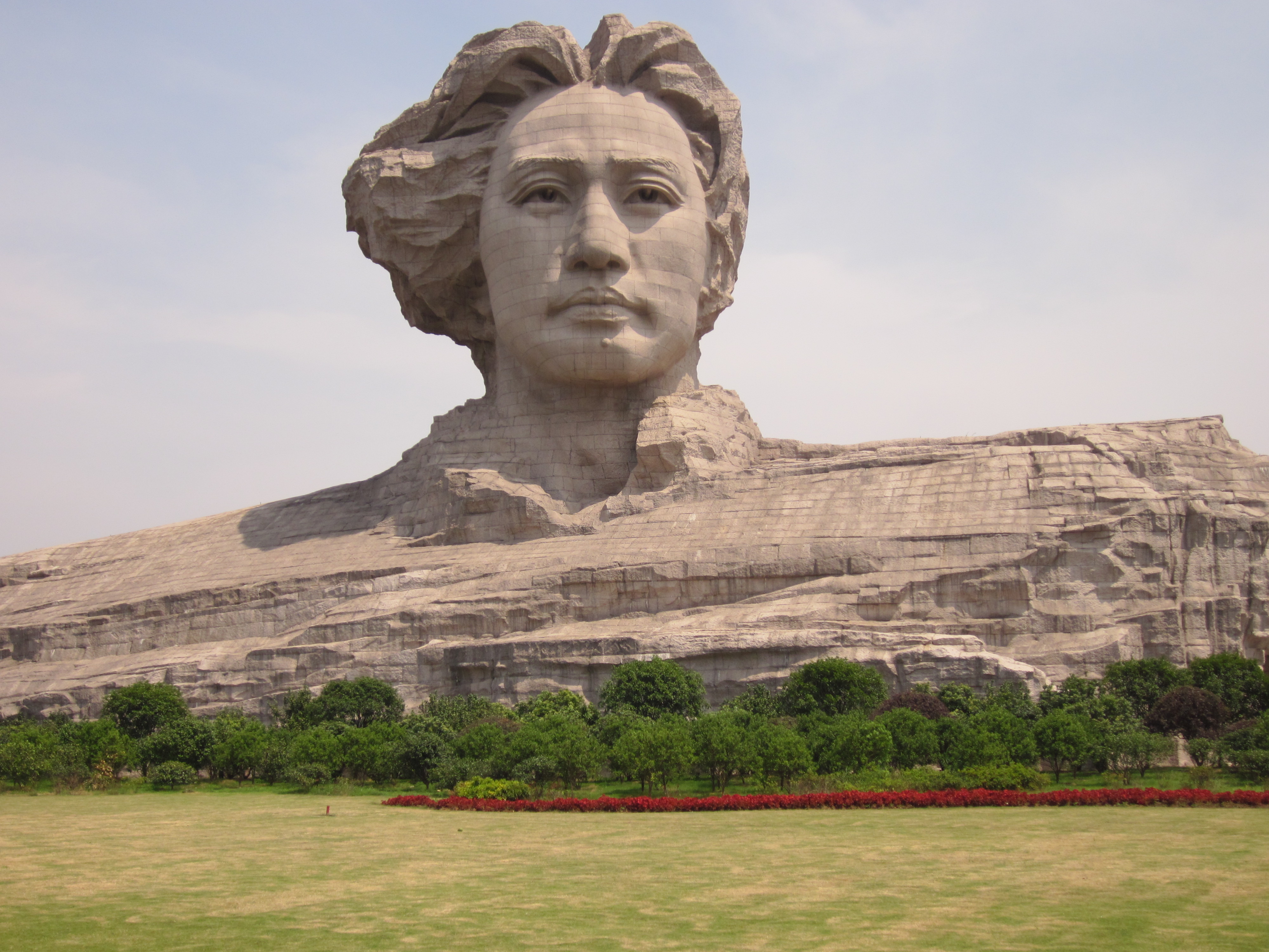 Mao_Zedong_youth_art_sculpture_6