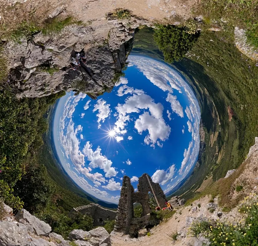 08_05_MontFerrand-planet
