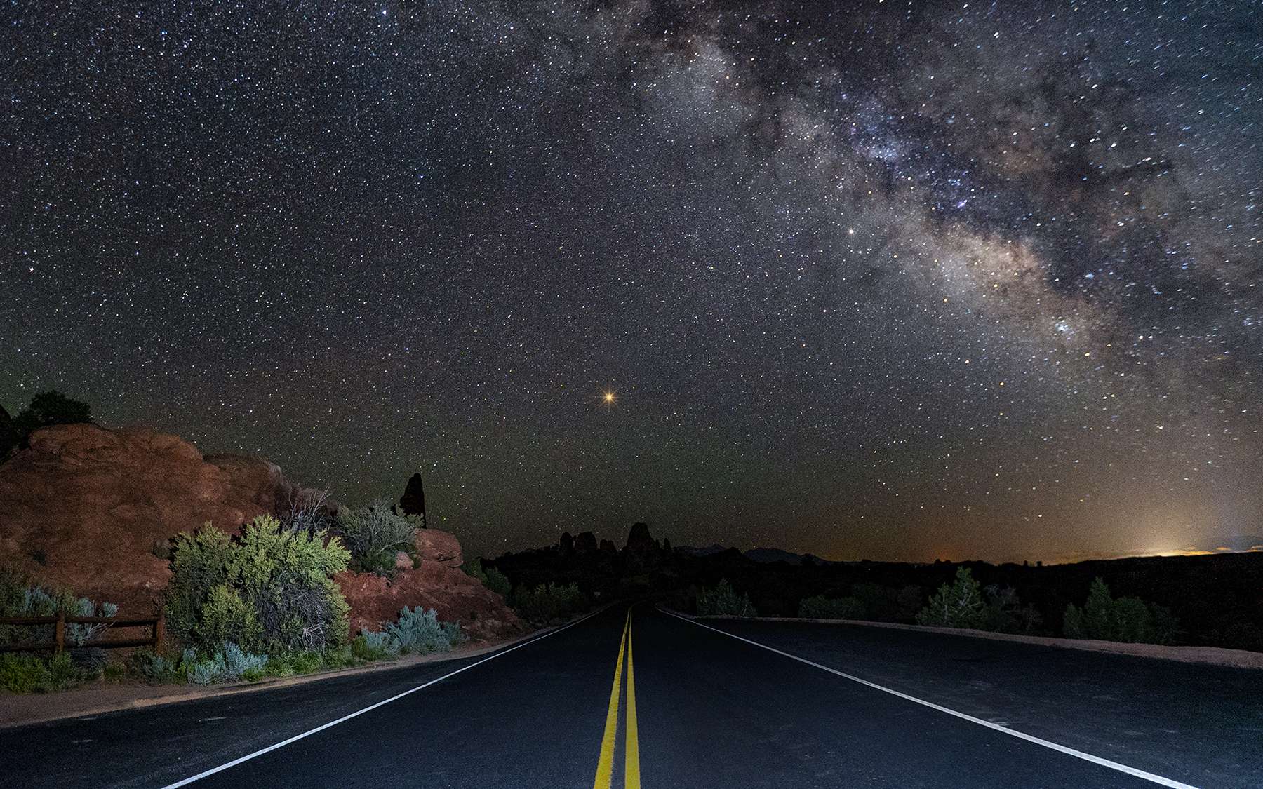 659b9b6035_128569_road2mars-chumack-1800